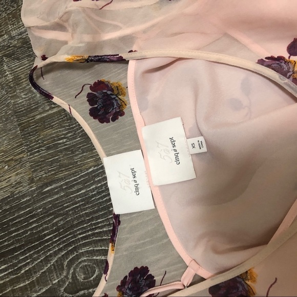 Cinq à Sept Tumbling Jasmine Regencycore BridgertonTiered Floral Blouse - Picture 3 of 6